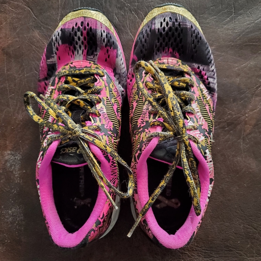 ASICS Gel Noosa TRI-10 T5M9N Breast Cancer Pink/Gold Sneakers US 6.5